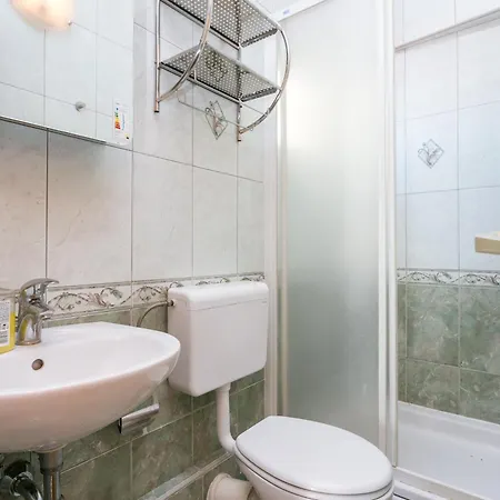 By The Sea Tucepi, Makarska - 22384 Apartament