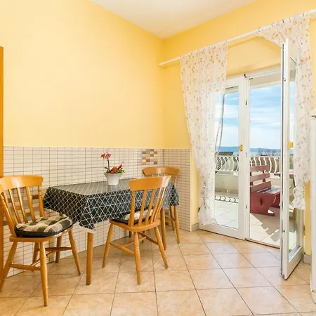 By The Sea Tucepi, Makarska - 22384 Apartament