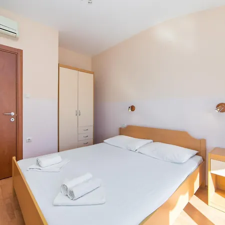 Appartement By The Sea Tucepi, Makarska - 22384