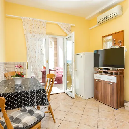 アパート By The Sea Tucepi, Makarska - 22384 *
